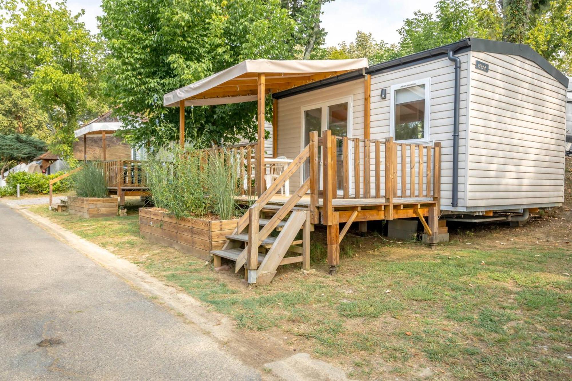 Camping Des Salines Salies-de-Béarn Esterno foto